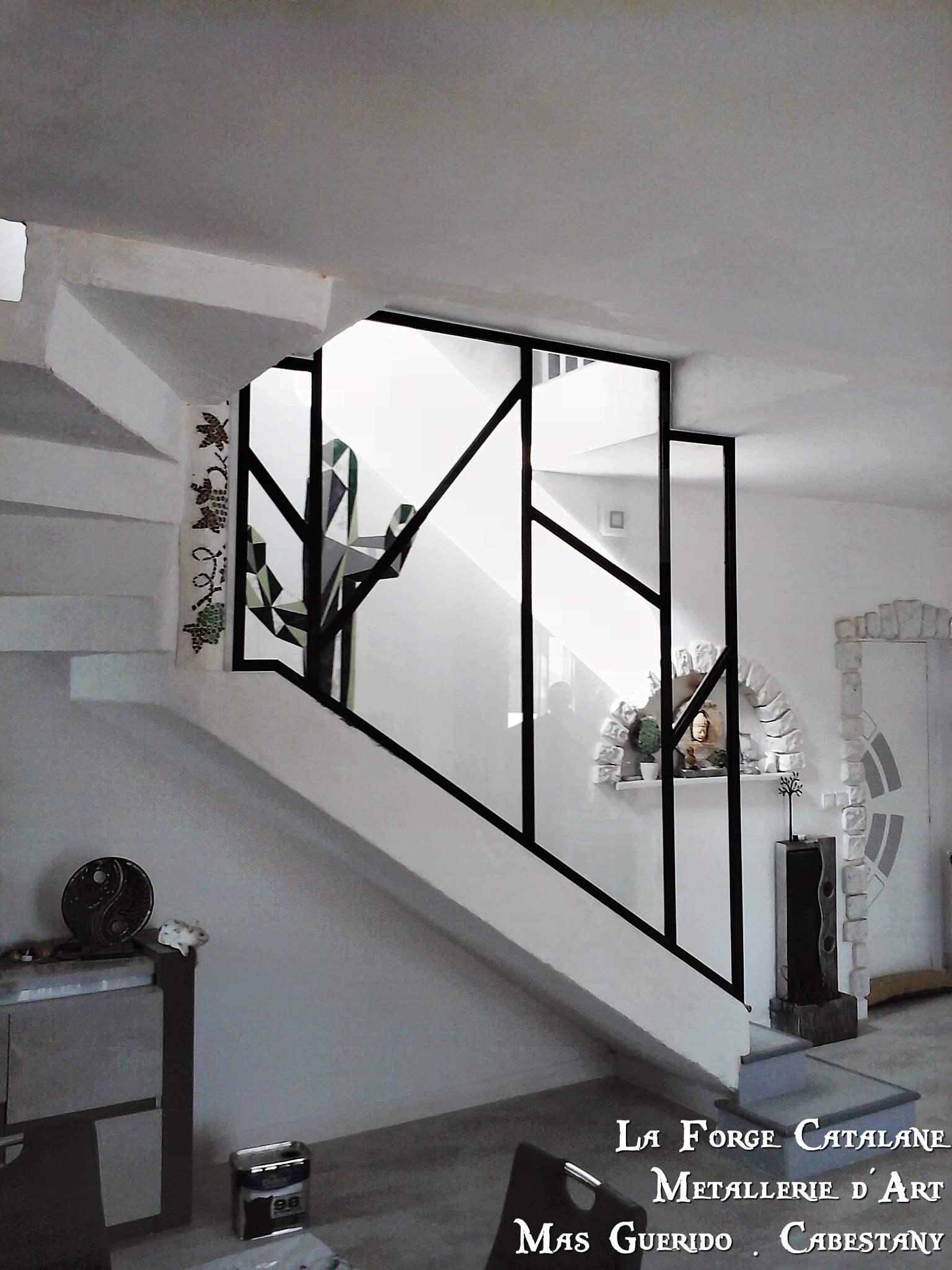 verriere rampant toute hauteur moderne destructure forge catalane.jpg